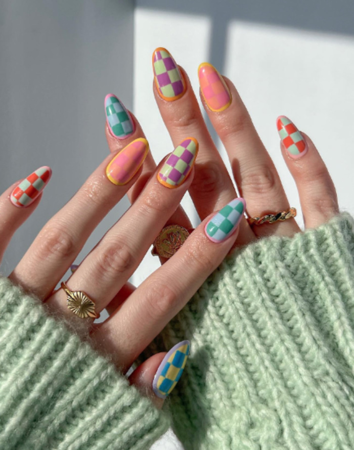 pastel checkered nail design